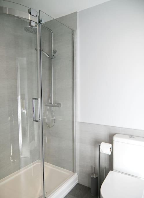 45a Oxford Street Apartment